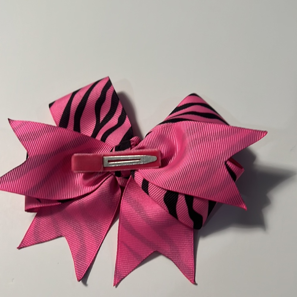 Bow - Picture 2 of 3
